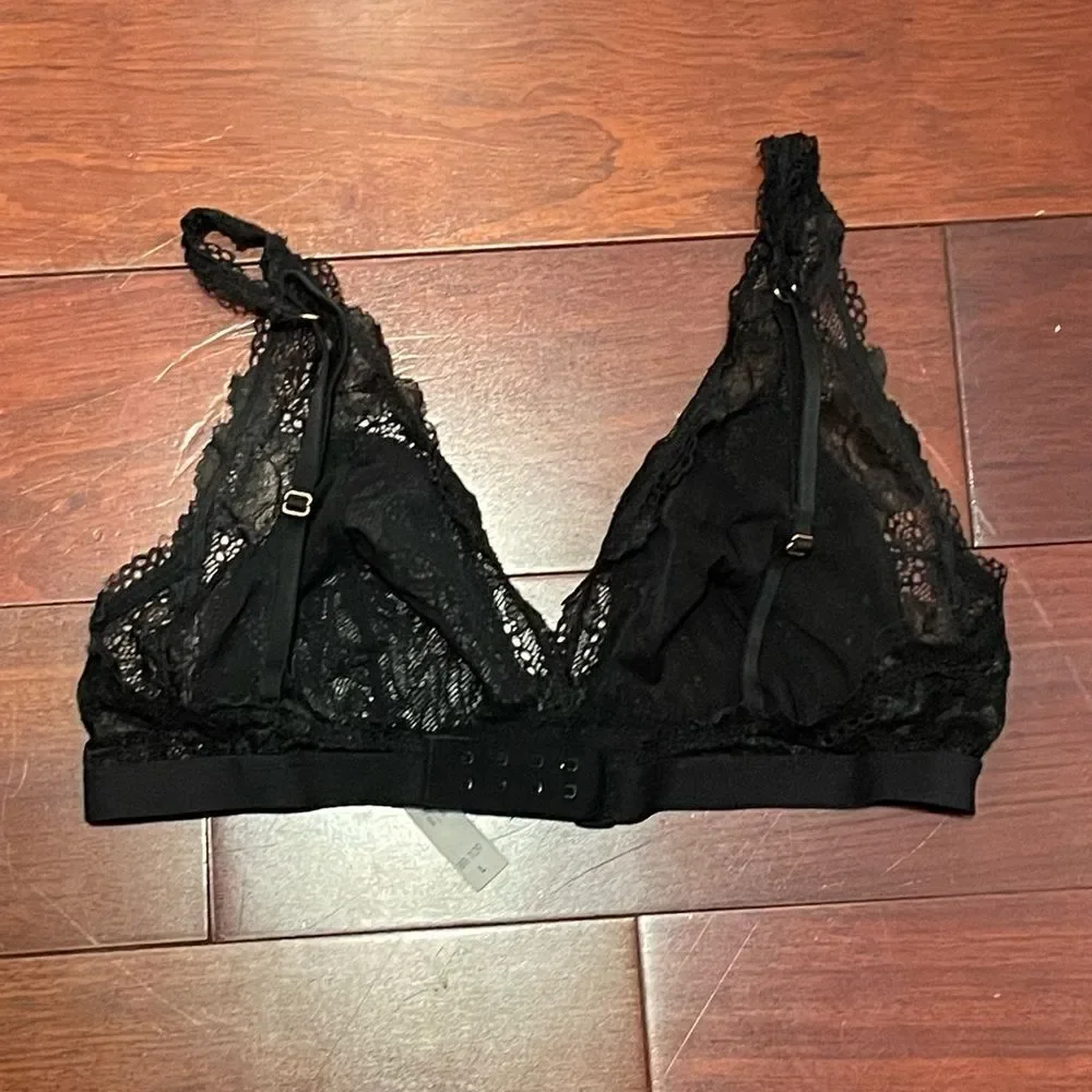 Black lace bralette